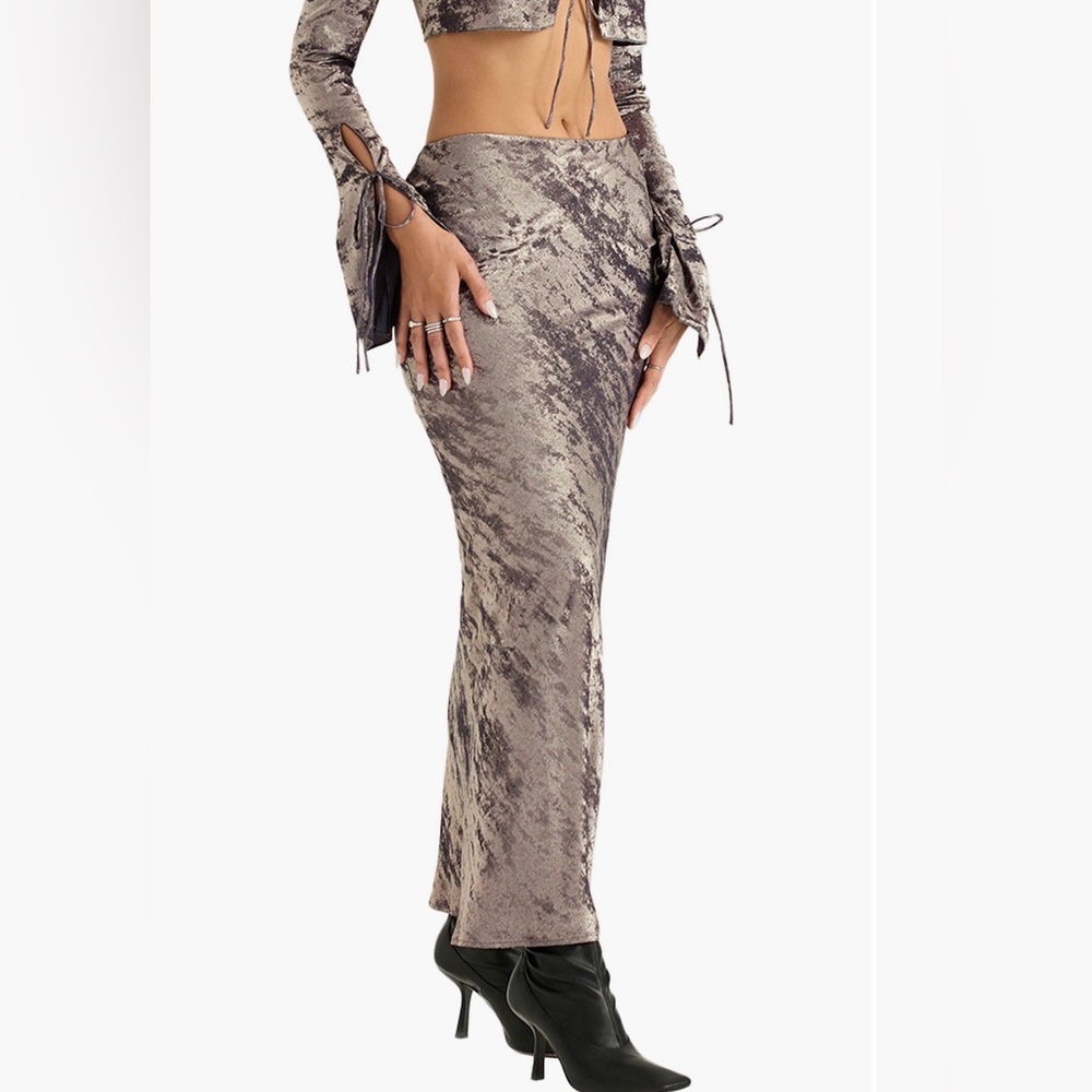 House of CB Textured Gray Pencil Skirt